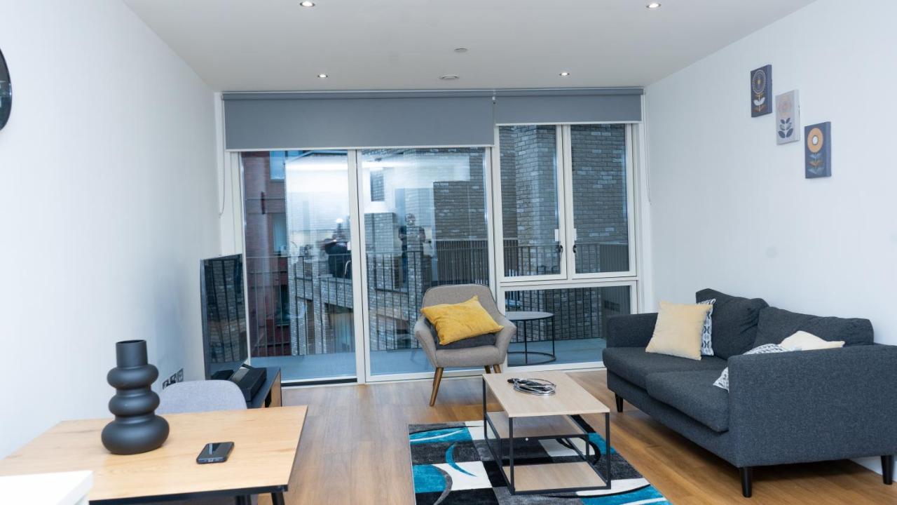 Guerneville 1 Bedroom Luxury Apartment Royal Wharf By Excel Exhibition Centre ロンドン エクステリア 写真