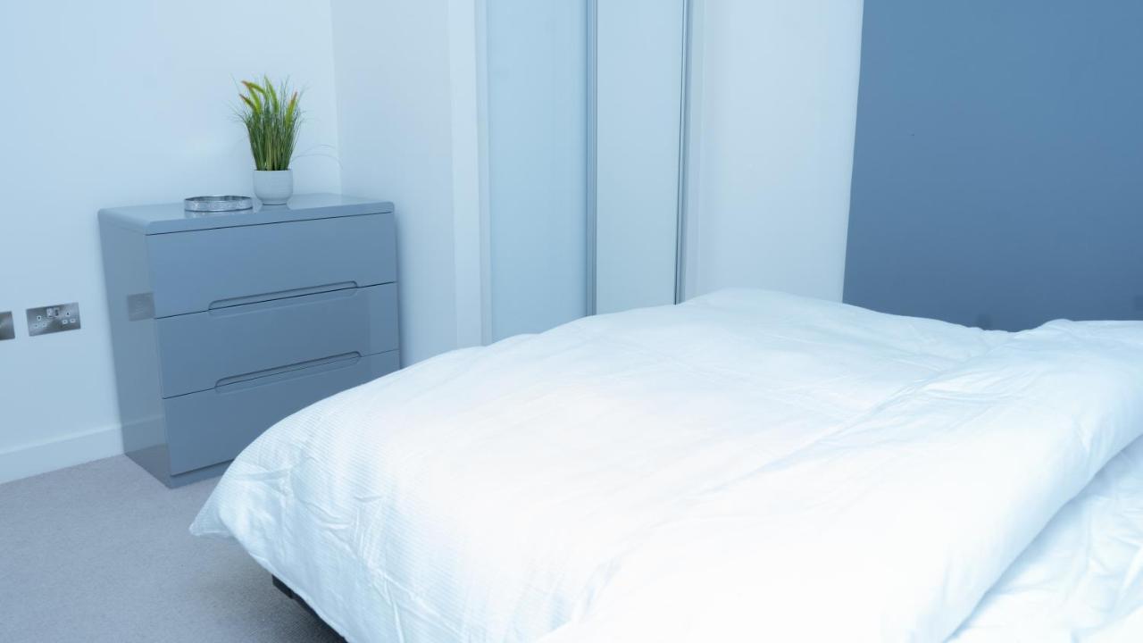 Guerneville 1 Bedroom Luxury Apartment Royal Wharf By Excel Exhibition Centre ロンドン エクステリア 写真