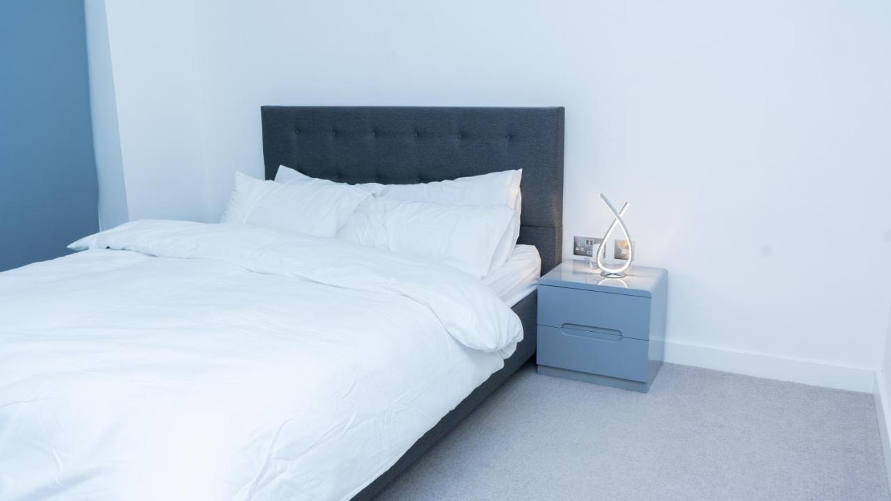 Guerneville 1 Bedroom Luxury Apartment Royal Wharf By Excel Exhibition Centre ロンドン エクステリア 写真